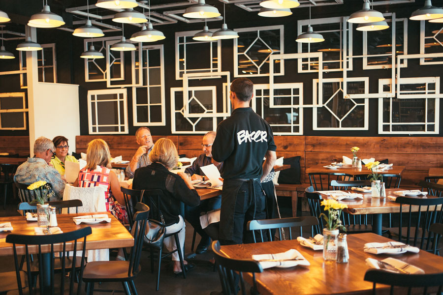 bakerwifesarasotabestrestaurantdiningpartyorder83 Baker & Wife